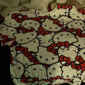 hello kitty t
